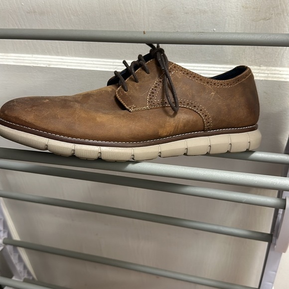 Johnston & Murphy Memory Foam.  Plain Toe. Tan.  Like New Worn Once. - Picture 3 of 6